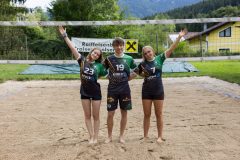 Aura (vlnr: Ella Hofstadler, Josef Gradinger, Nina Hartan)