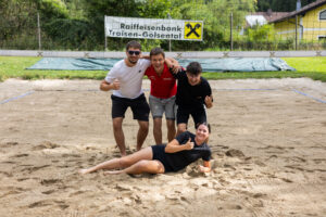 Feuerwehr Rehberg (vlnr: Markus Kainz, Sebastian Ettenauer, Dominik Fuchs, liegend Laura Haselberger)