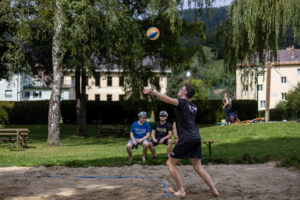 Lukas Karner beim Aufschlag